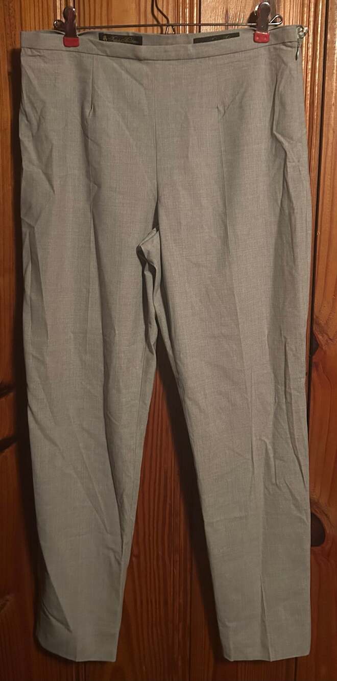 Brooks brothers women’s gray dress pants wool natural fibers ankle length size 8